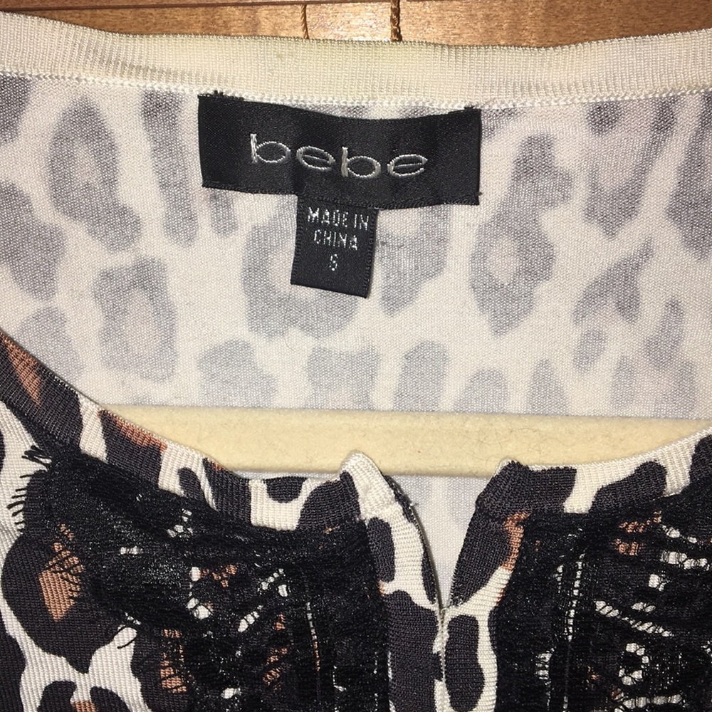 Bebe button down top - Picture 2 of 2